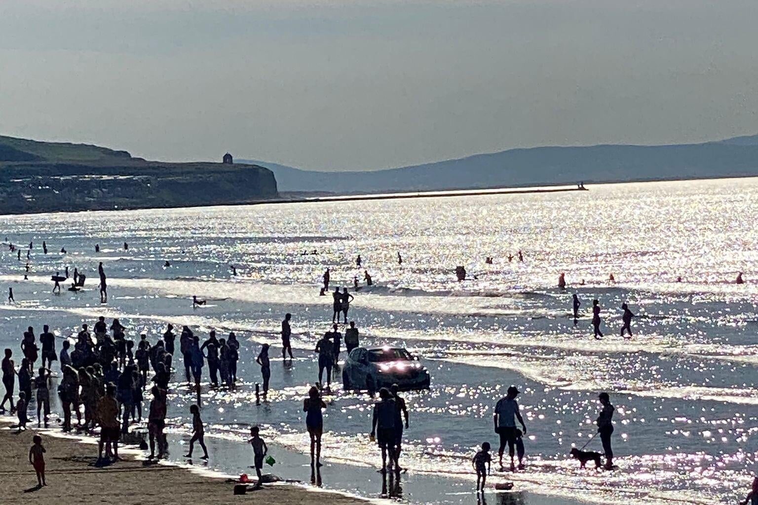 Car stuck on Portstewart strand