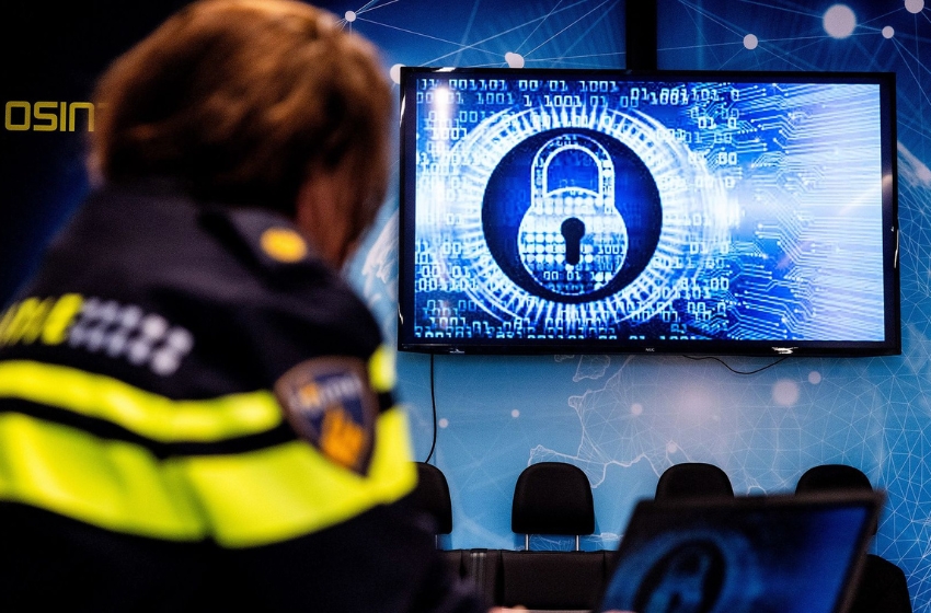 Dutch Intelligence Warns of Rising Russian Sabotage Threats and Cyberattacks