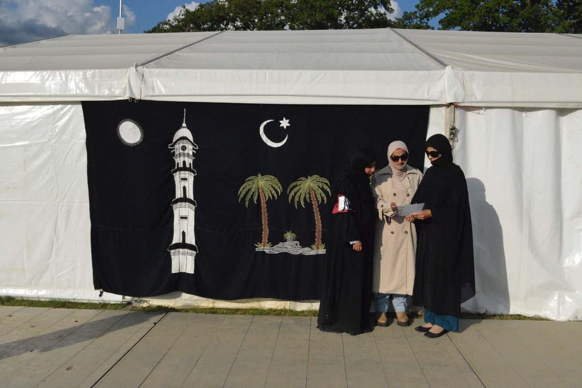 Jalsa Salana: UK Muslim women ‘concerned’ over negative attitudes toward hijab