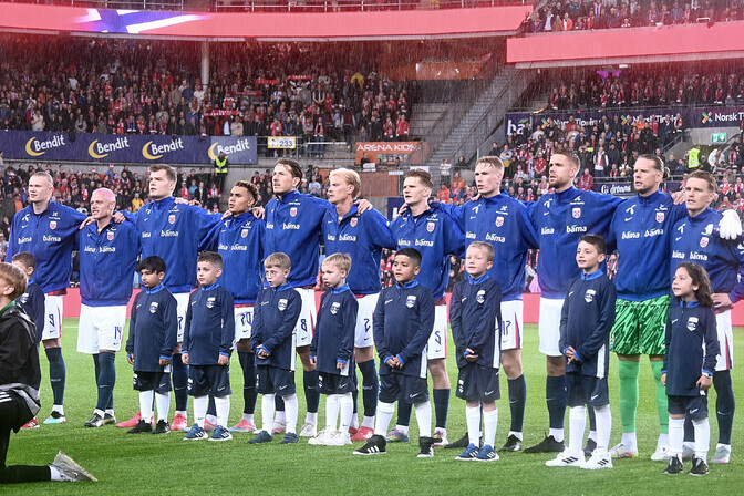 Müügile tulid piletid jalgpallikoondise võõrsilmänguks Itaaliaga | Jalgpalli Eesti koondis