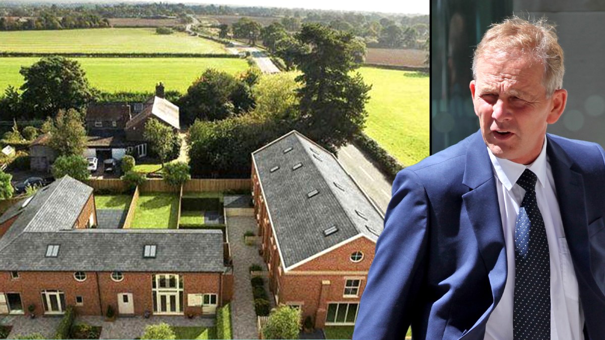 Oldest of 19 children sues for £43m inheritance from ‘car boot king’