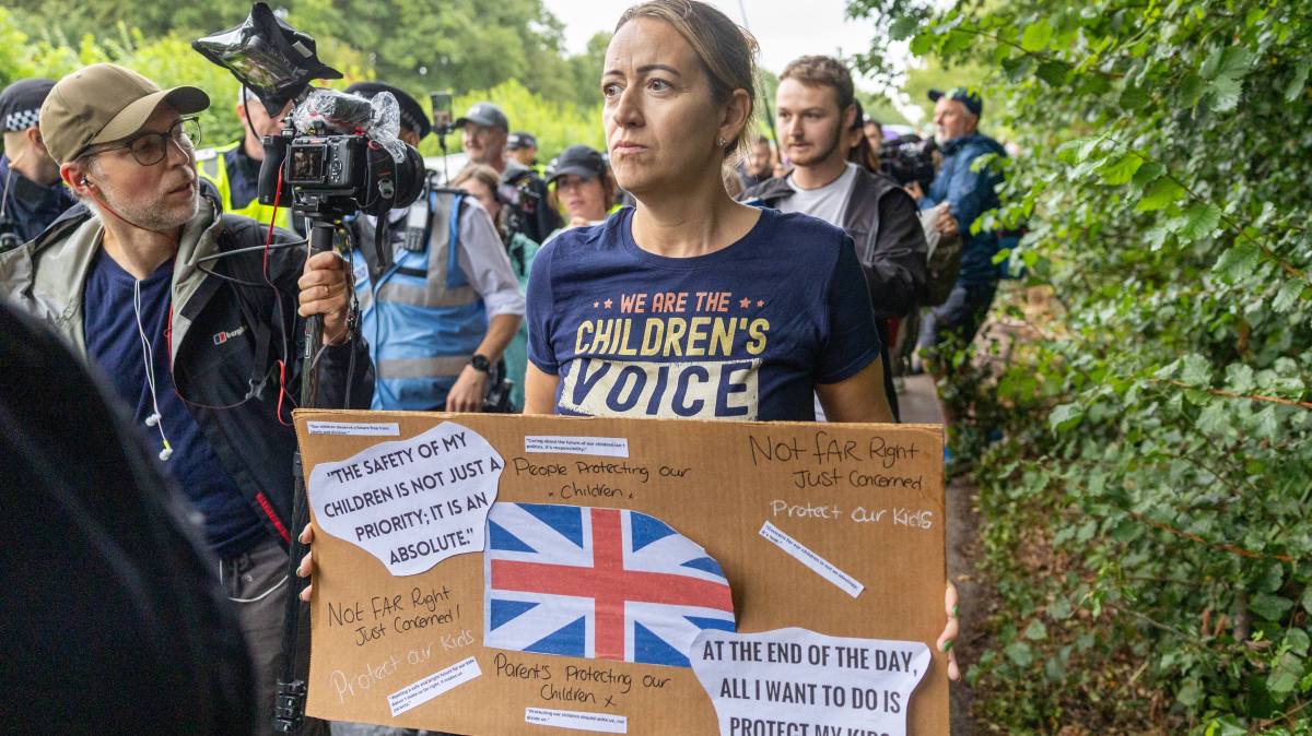 Migrant hotel protests ‘stopping police doing their jobs’