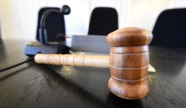 Kein Abbruch selbst bei Lebensgefahr: Chefarzt klagt gegen Abtreibungsverbot in katholischem Krankenhaus