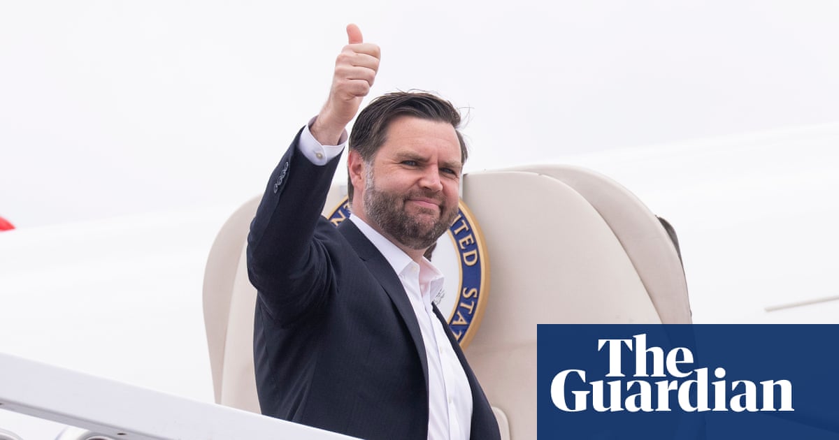 ‘We’re struggling’: unease as crowded Cotswolds braces for JD Vance’s summer holiday | UK news