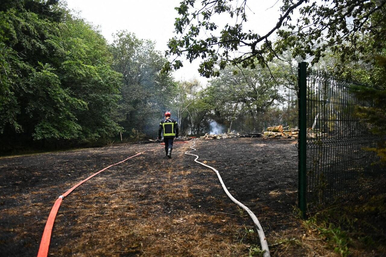 le feu est fixé, 370 pompiers mobilisés cette nuit
