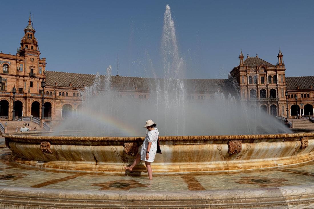 In Spanien ist die Siesta um die Mittagszeit im Sommer nach wie vor weit verbreitet. Hier ist Sevilla bei enormer Hitze zu sehen. (Symbolfoto)