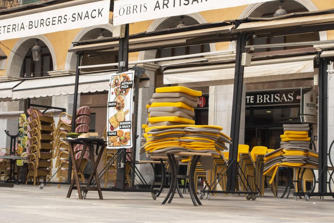 Ein Restaurant auf dem Plaza Major in Palma de Mallorca am 15.07.2019. search: Spanien Spain Mallorca Insel Balearen