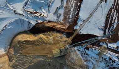 Ukraine's hidden minerals, Russia's unveiled stakes