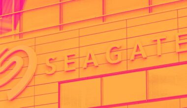 Seagate Technology (STX) Reports Earnings Tomorrow: What To Expect