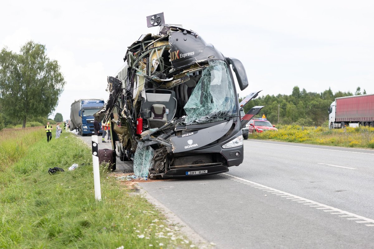 Politsei algatas Sauel toimunud bussiõnnetuse uurimiseks väärteomenetluse
