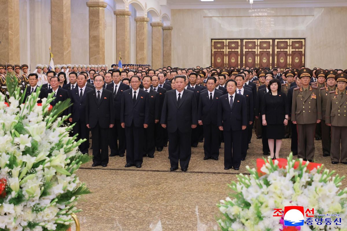 N. Korea's Kim visits mausoleum to mark 31st anniversary of founder's death
