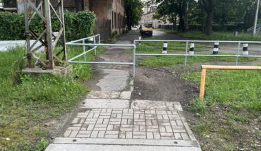 Gājēju pāreja pār vilciena sliedēm
