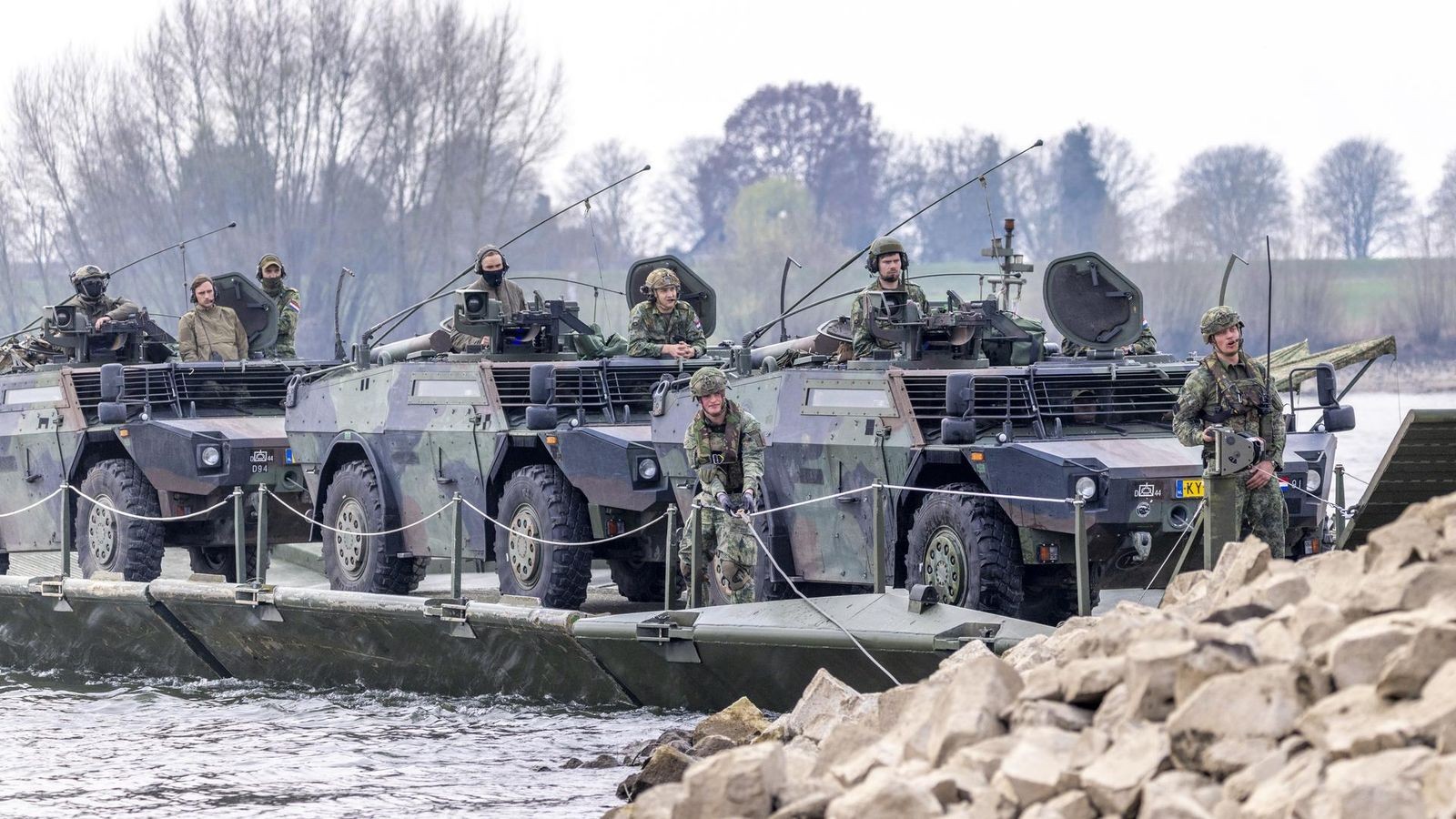 So werden Nato-Rampen am Rhein in Düsseldorf genutzt