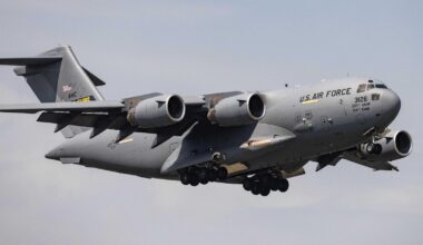 US-Boeing fliegt nach England – mit brisanter Fracht?