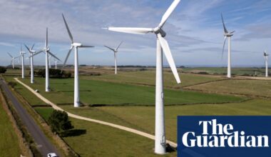 UK’s clean electricity growing too slowly to meet climate targets | Greenhouse gas emissions