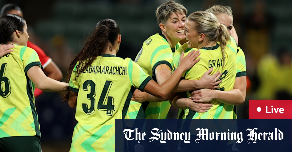 Minute-by-minute football blog updates with results, scores, commentary, news, start time