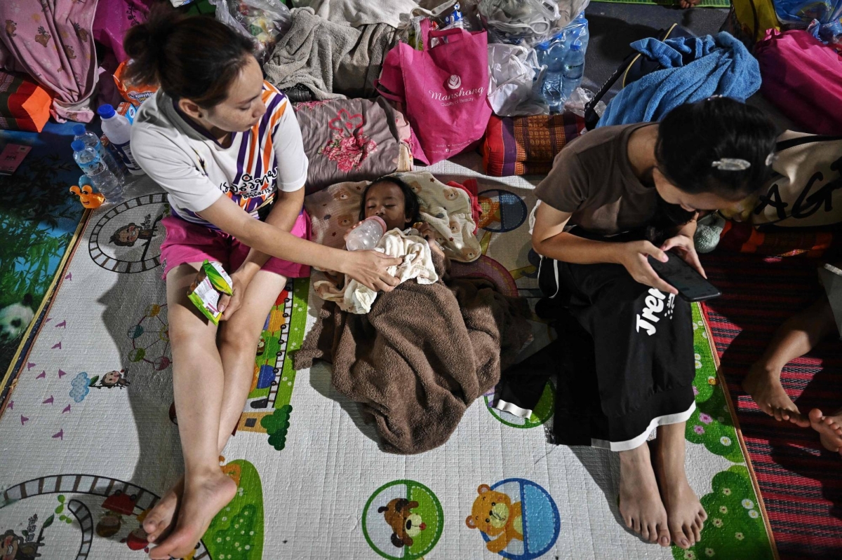 Thailand says open to 'dialogue' with Cambodia to end conflict