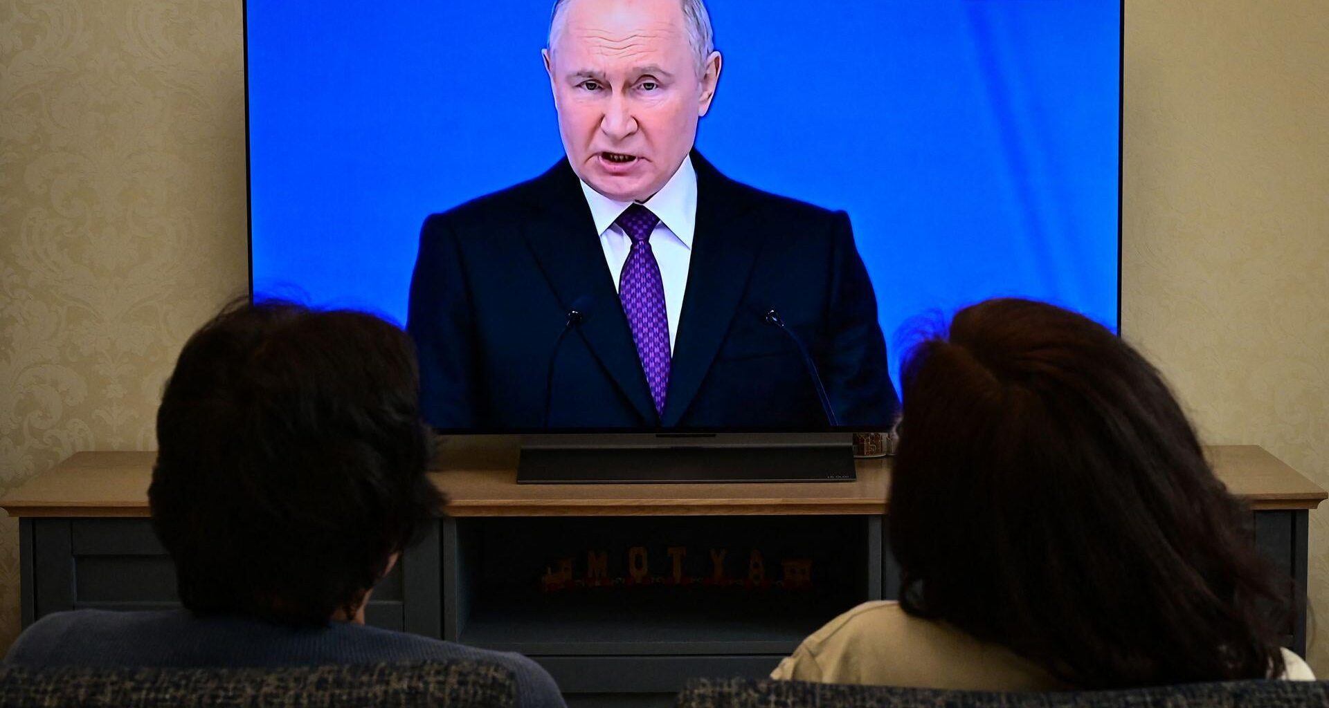 Russia is forcing Ukrainians in occupied territories to watch Kremlin TV — but it's not quite going to plan