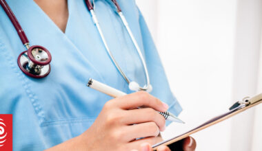 Over half of student nurses will look overseas if jobs unavailable in New Zealand - survey