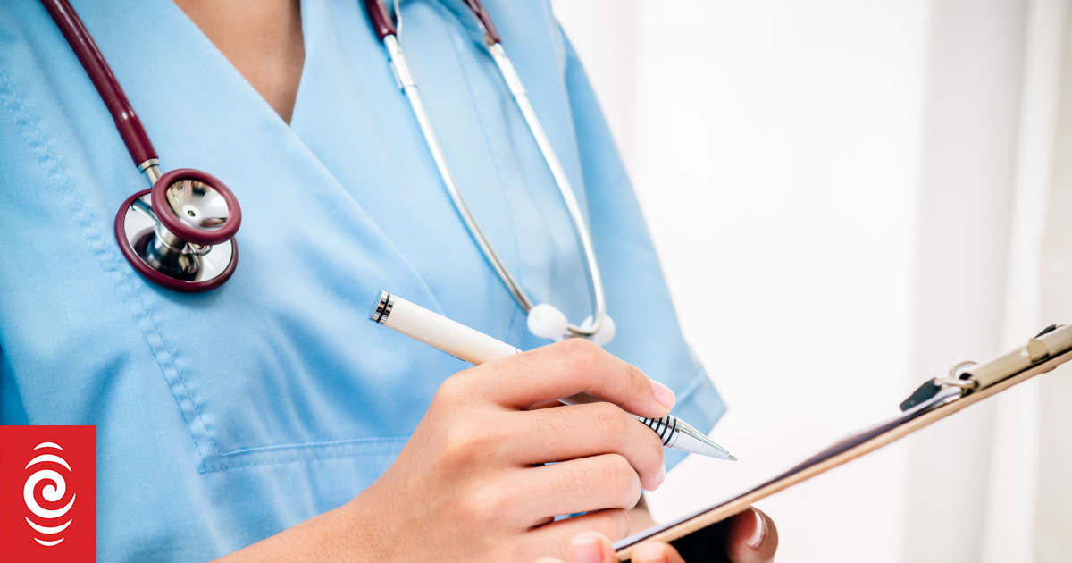 Over half of student nurses will look overseas if jobs unavailable in New Zealand - survey