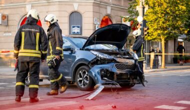 Vilniuje per gaudynes į avariją pateko policijos automobilis