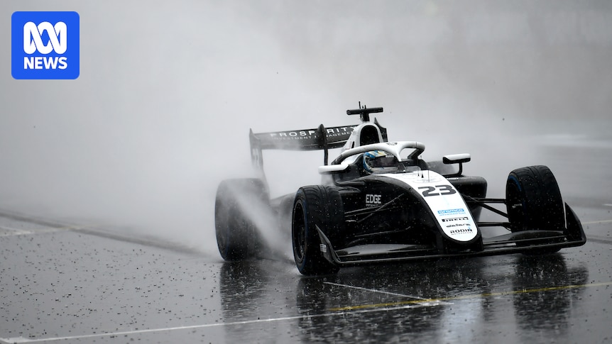 F1 live British Grand Prix: Oscar Piastri and Max Verstappen on the front row at Silverstone
