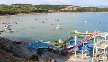 Slipped from father's arms on pool slides and fell onto concrete - German toddler dies in Croatia - Telegraph