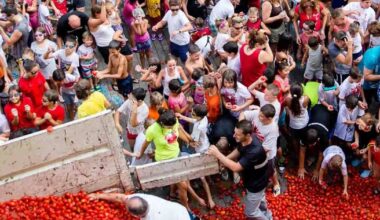 Estas son las mejores fiestas de pueblo de España para disfrutar en verano