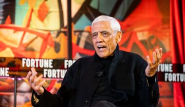 Silicon Valley investor Vinod Khosla predicts AI will replace 80% of jobs by 2030