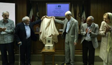 Conference emphasizes Persian’s role in uniting Iran, preserving cultural heritage 