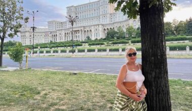 They returned her lost bag with all her documents and money