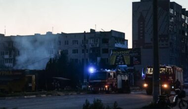 Russia Drops 500-Kilogram Bomb on Ukrainian Shopping Center