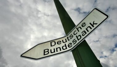 Number of German bank branches shrinking faster