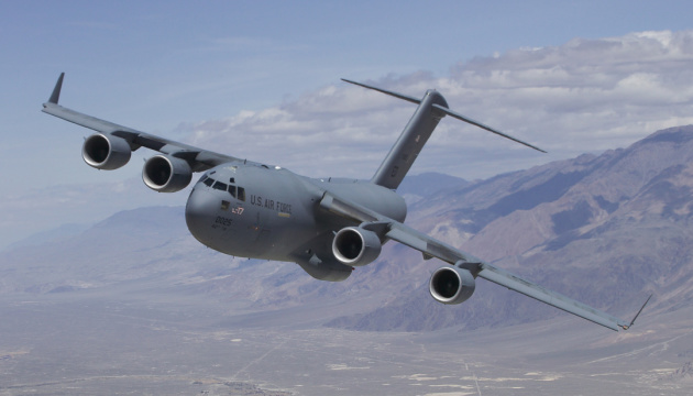 U.S. transfers additional nuclear weapons to Britain, according to Bloomberg