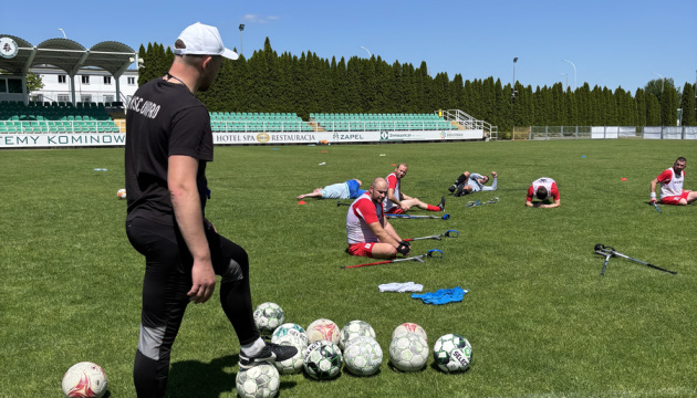 Rehabilitation project through amputee football for Ukrainian veterans launched in Poland
