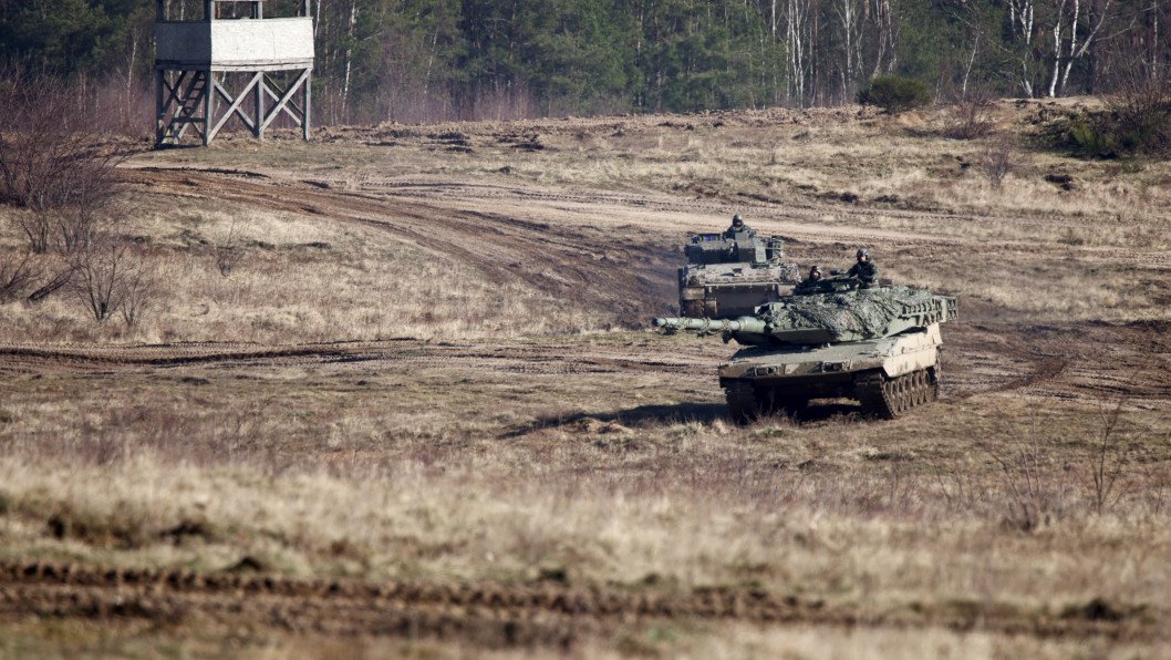 Spain Flexes Firepower Near Russian Border During NATO’s Forge 2025: Leopard Tanks, NASAMS Deployed