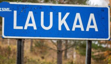 Laukaassa paloi traktori, onnettomuudesta selvittiin ilman henkilövahinkoja | Keski-Suomi