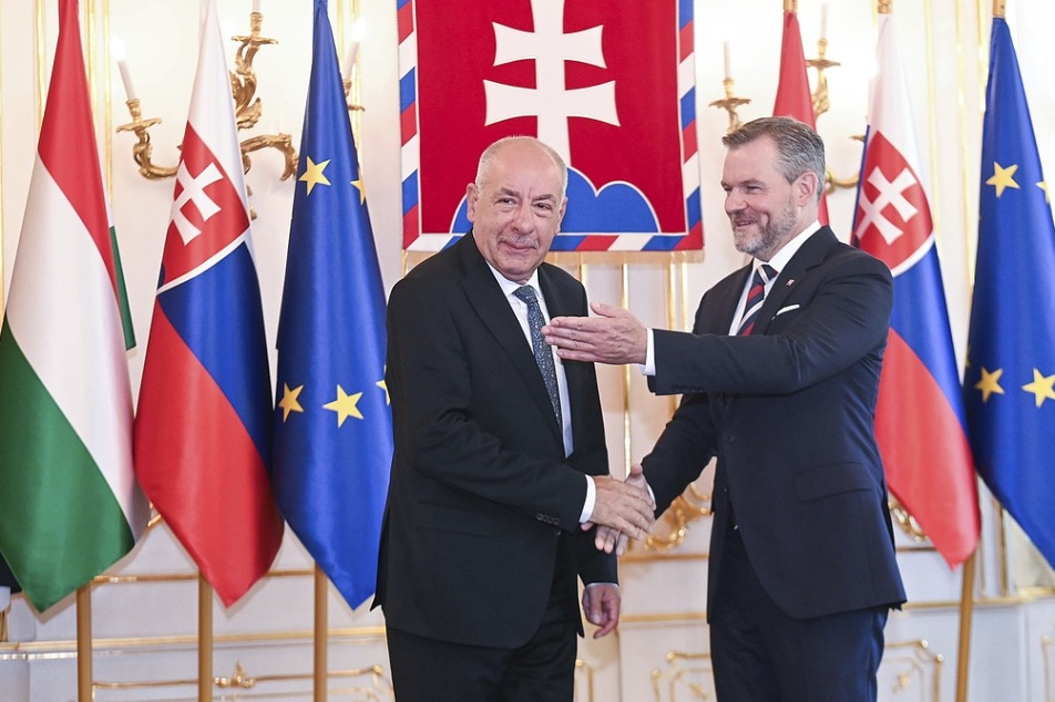 Slovakia, Hungary voice concerns over EU roadmap on Russian energy phase-out