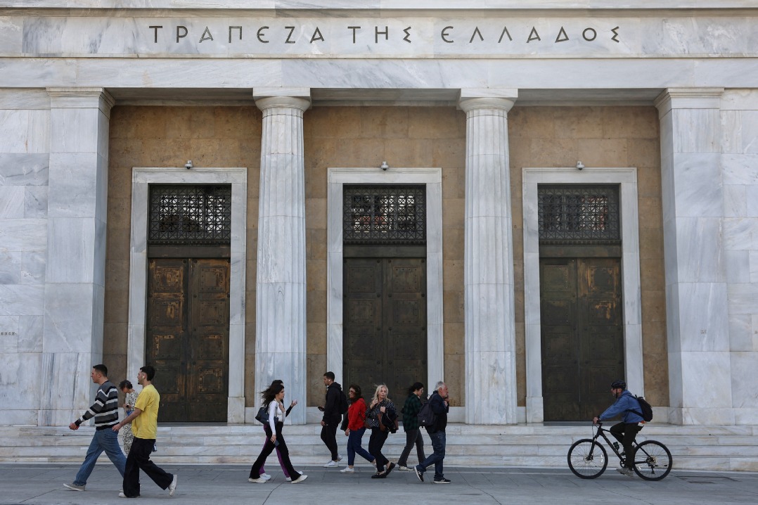 Greece hoping to lure expat workers home