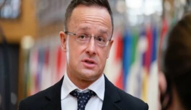 Hungary does not and will not send weapons to Ukraine, FM says