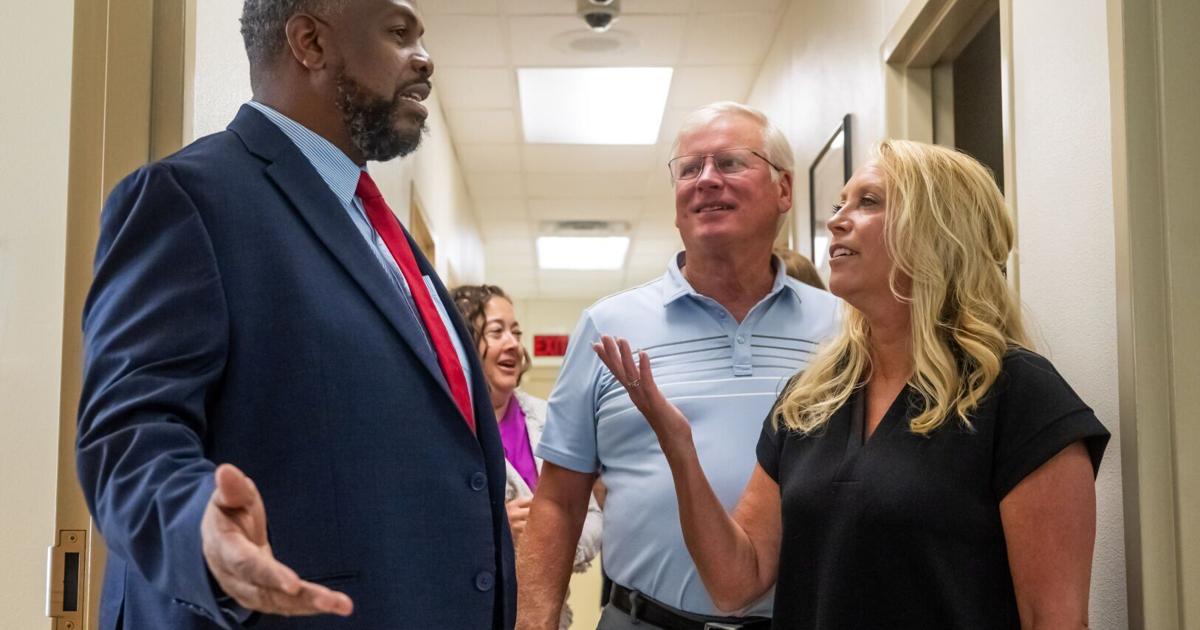 Joe Burrow brings mental health care to Baton Rouge schools | News