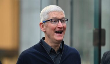 Apple Q3 Earnings Report: iPhone Sales Beat Estimates, Stock Pops