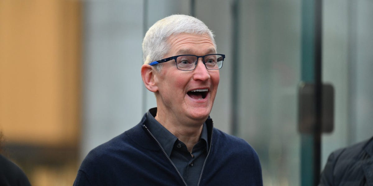 Apple Q3 Earnings Report: iPhone Sales Beat Estimates, Stock Pops