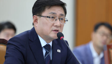 Industry Minister Kim Sung-whan speaks during his confirmation hearing at the National Assembly in Yeouido, western Seoul on July 15. [LIM HYUN-DONG]
