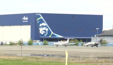 Mental Health expert talks high-stress jobs after 2023 Alaska Airlines incident