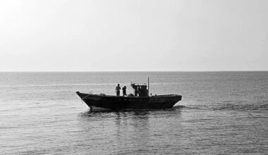 A vessel carrying North Korean returnees crosses into Northern waters in the East Sea on July 9. According to the Unification Ministry, the boat — carrying six North Korean men rescued south of the NLL in March and May — crossed the maritime border at 8:56 a.m. and met a North Korean patrol ship at 9:24 a.m. [MINISTRY OF UNIFICATION]