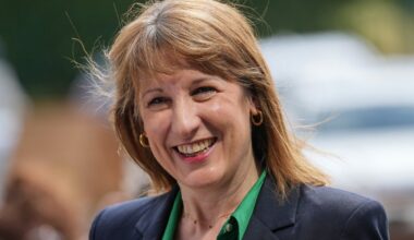 Business news live: Rachel Reeves commits to non-negotiable fiscal rules ahead of Mansion House speech