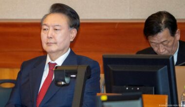 South Korea's ex-President Yoon detained again – DW – 07/10/2025