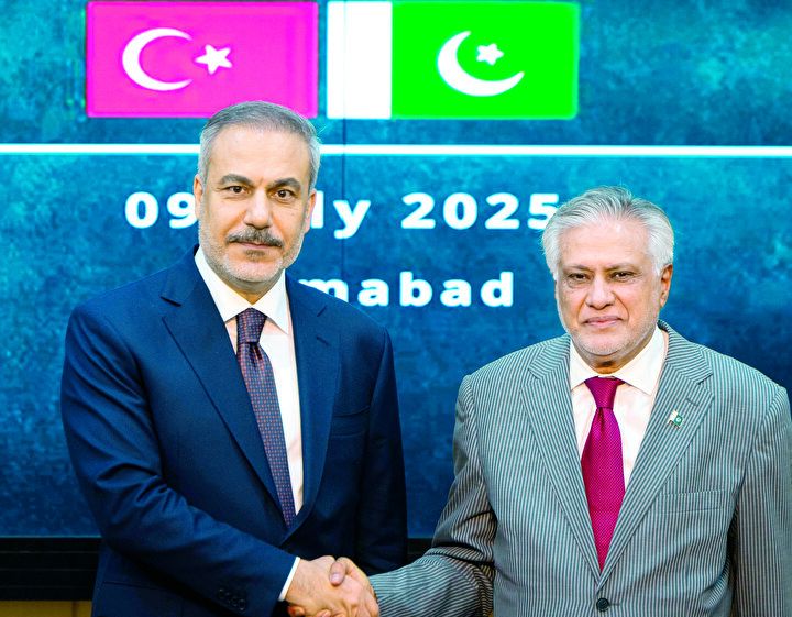 Türkiye, Pakistan ink landmark energy deal as Turkish firms enter offshore exploration
