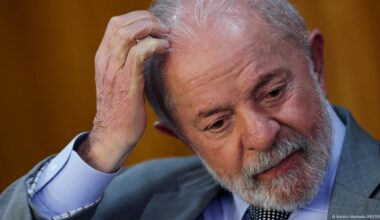 Brazil's Lula says Trump tariffs 'unacceptable blackmail' – DW – 07/18/2025